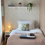招待所 Fruenes