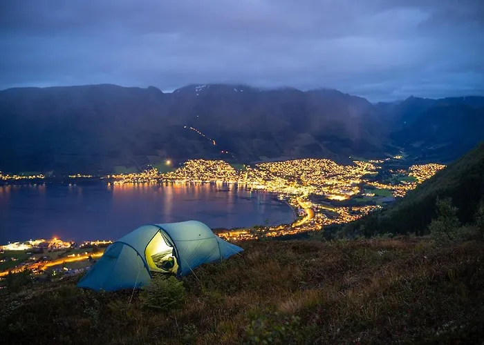 Fruenes Guest house *